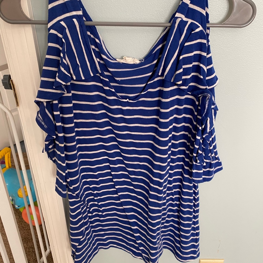 Black stripe top